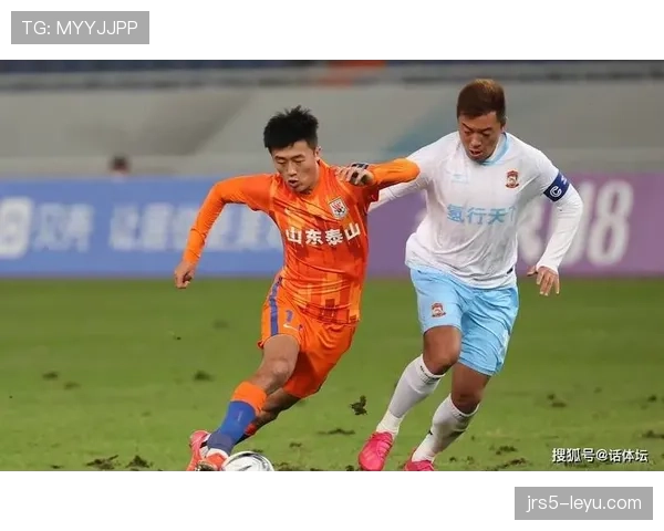 格罗宁根新赛季强势崛起,球迷热盼精彩对决持续上演 格罗宁根新赛季强势崛起,球迷热盼精彩对决持续上演