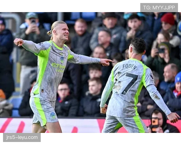 福登冷静主罚点球成功率稳居顶尖,赛场表现持续亮眼 福登冷静主罚点球成功率稳居顶尖,赛场表现持续亮眼