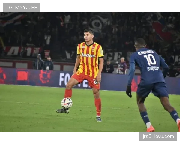 热那亚球员近期表现稳健，防守端发挥稳定值得关注